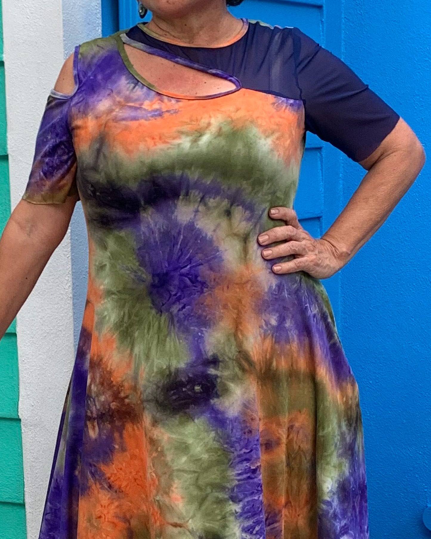 Maxi Dress Cut-Out